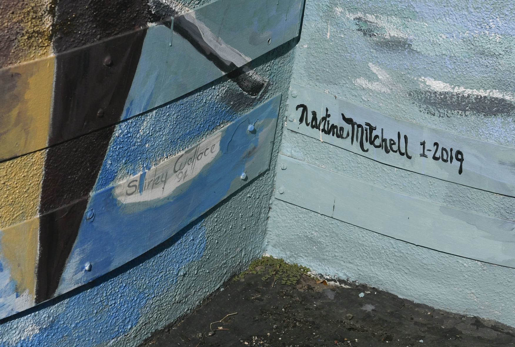 091719 La Botte mural 04.jpg